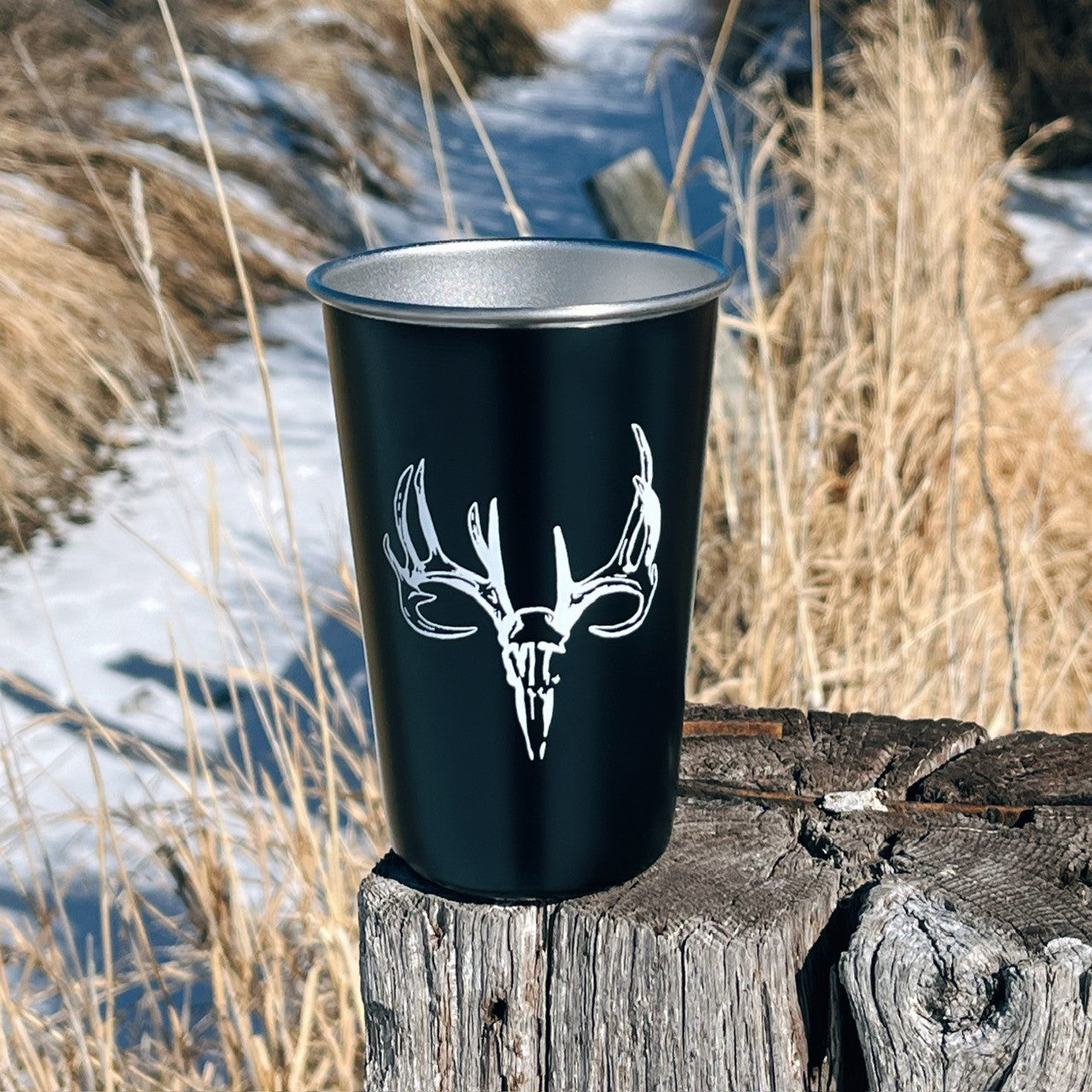 MT WHITETAIL BUCK STAINLESS STEEL PINT