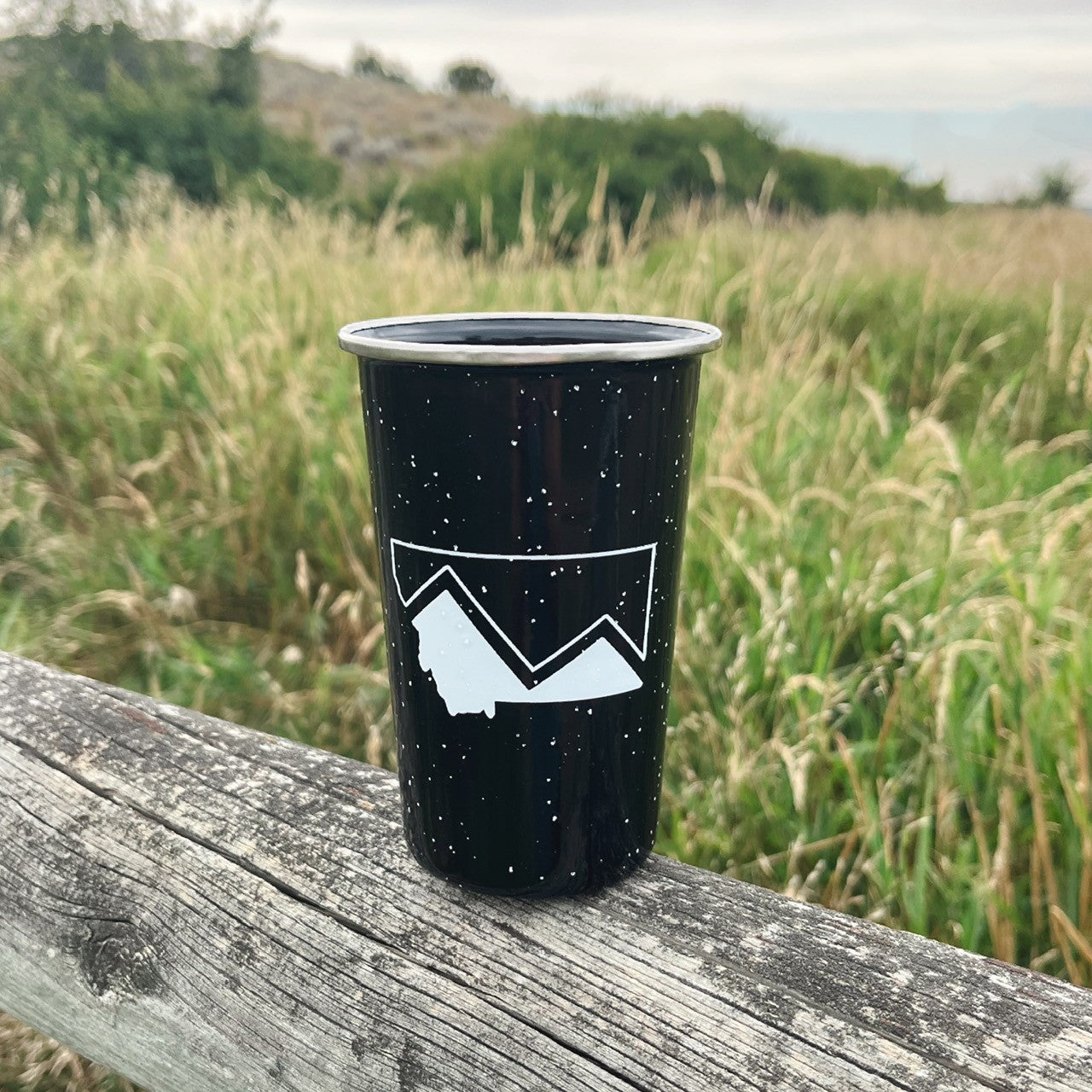 MONTANA MOUNTAIN EMAMEL CUPS