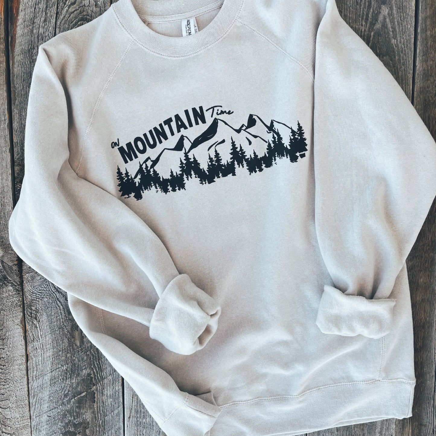 MONTANA ON MOUNTAIN TIME CREWNECK SWEATSHIRT -HEATHER STONE