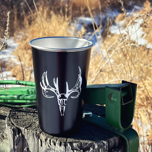 MT WHITETAIL BUCK STAINLESS STEEL PINT