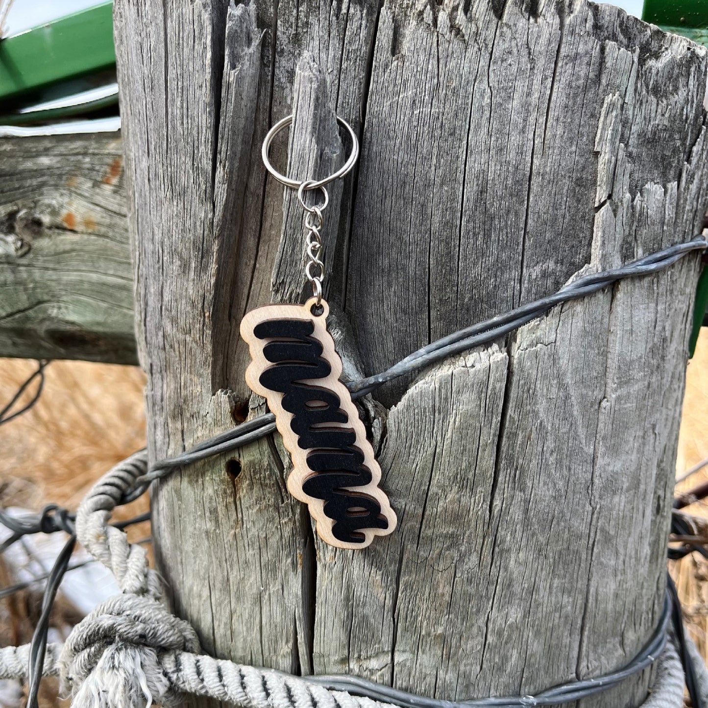 CLOSEOUT! RETRO MAMA KEYCHAINS