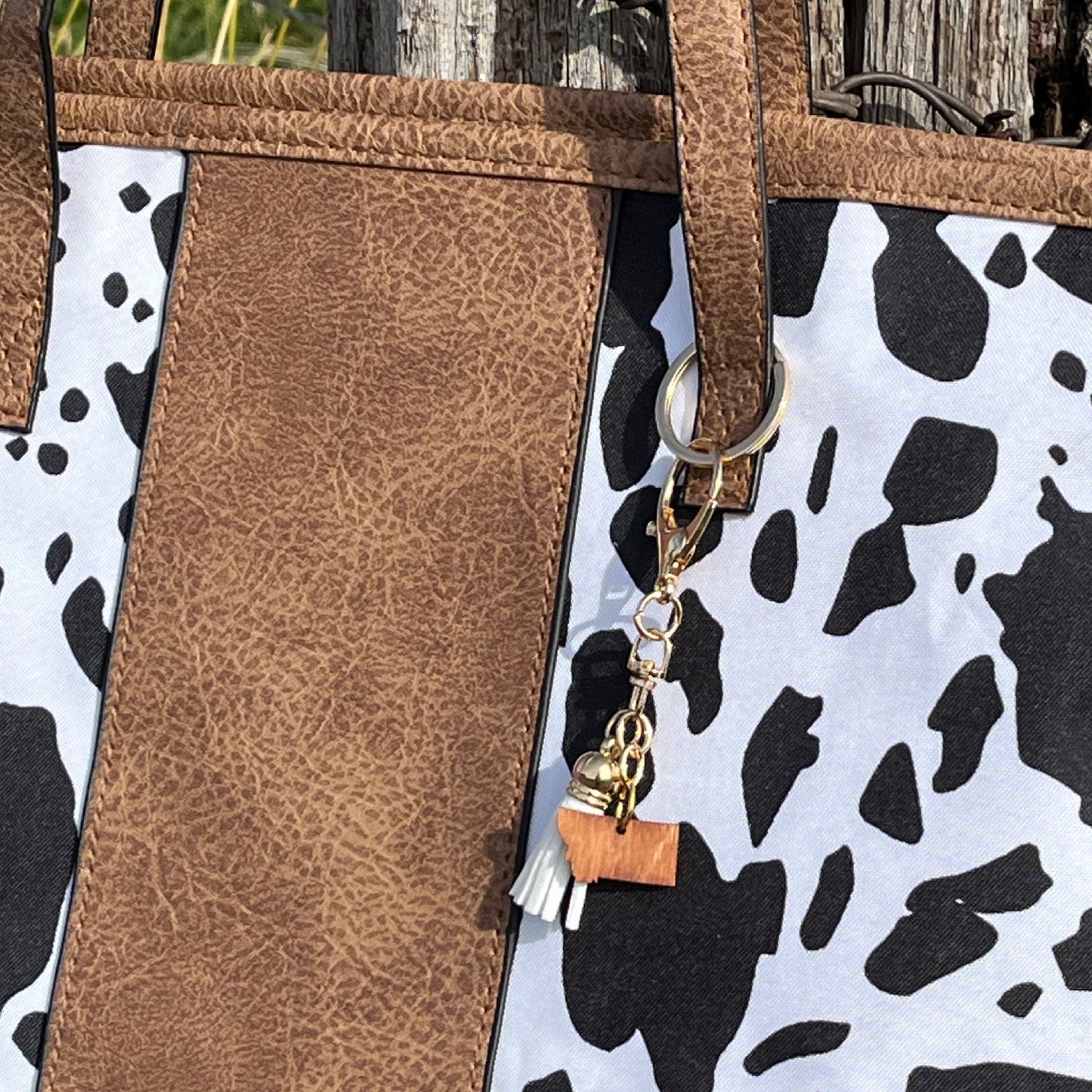 NGIL DEJA MOO TOTE WITH MONTANA CHARM
