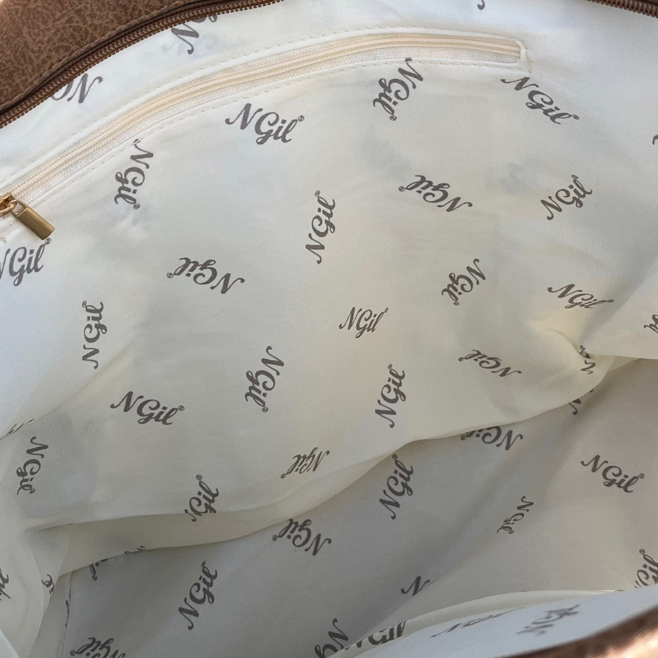 NGIL DEJA MOO TOTE WITH MONTANA CHARM