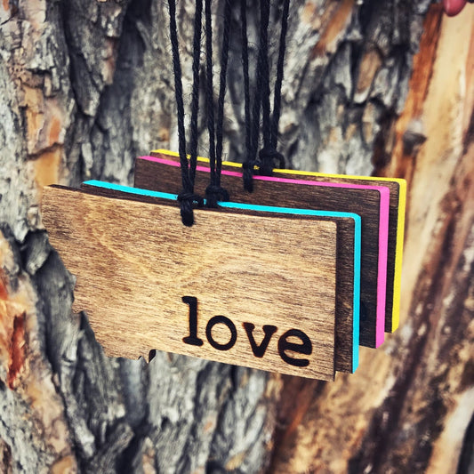 MONTANA LOVE ORNAMENT -4 COLORS